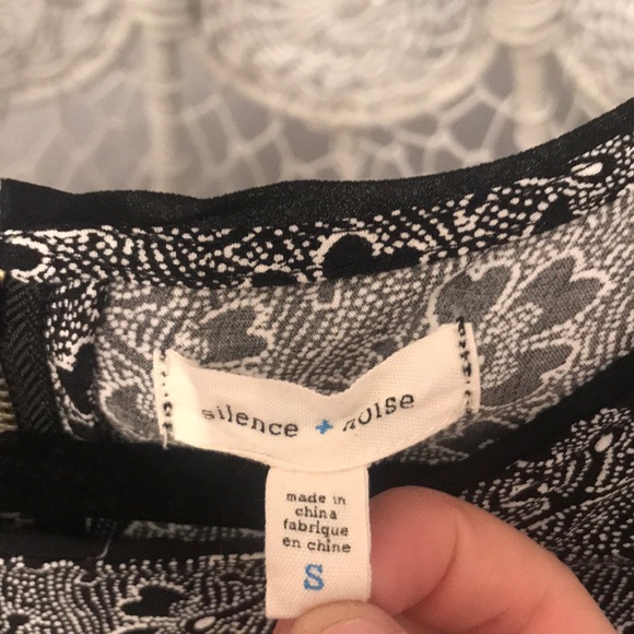 URBAN OUTFITTERS dress - Picture 2 of 3